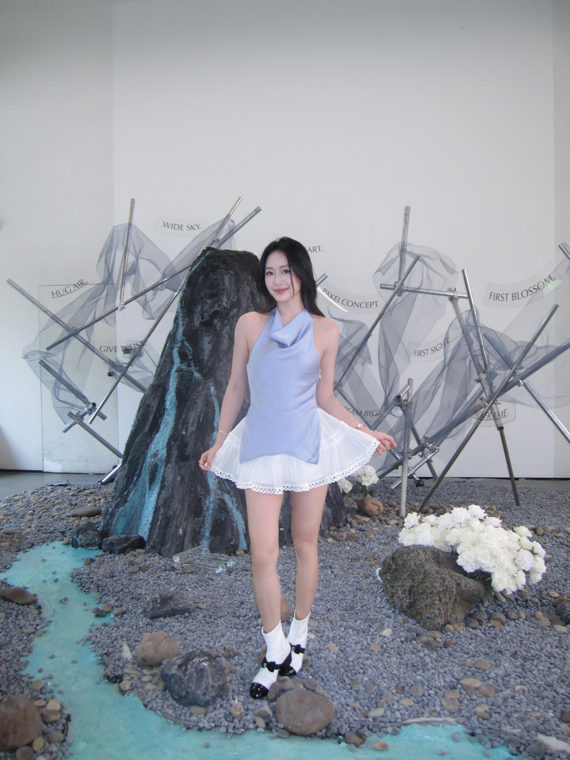 Ellie Set – Stellar